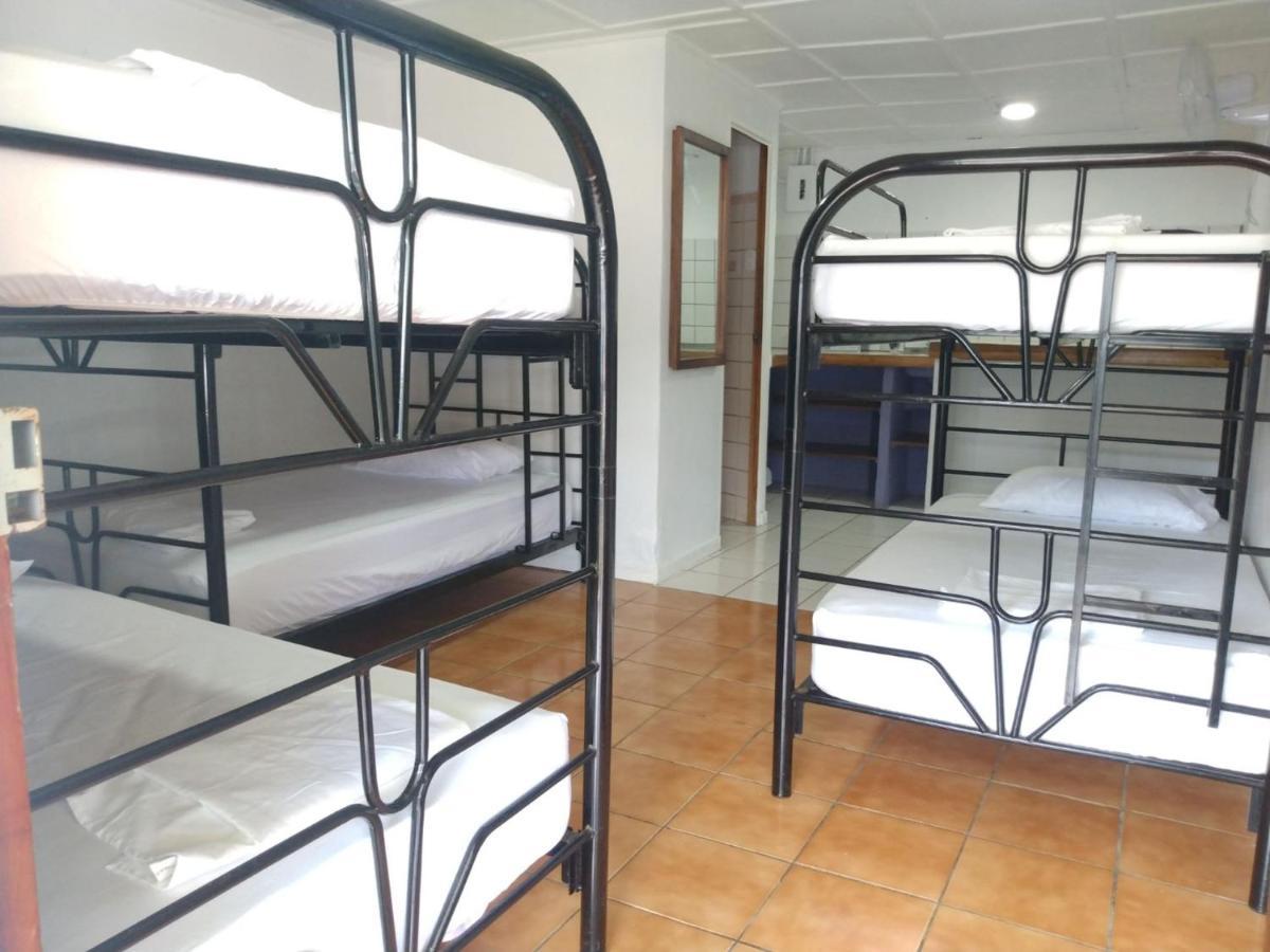 Buena Nota Hostel Jacó Екстериор снимка