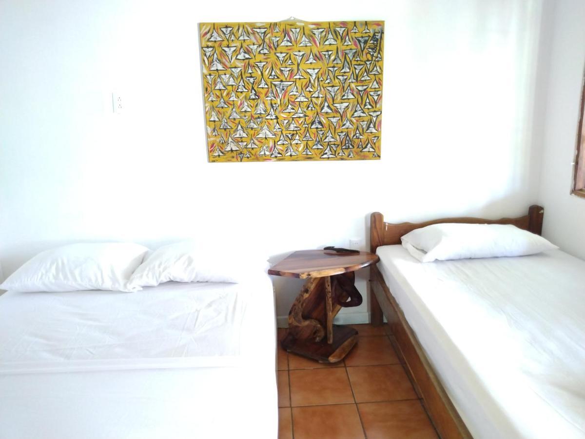 Buena Nota Hostel Jacó Екстериор снимка