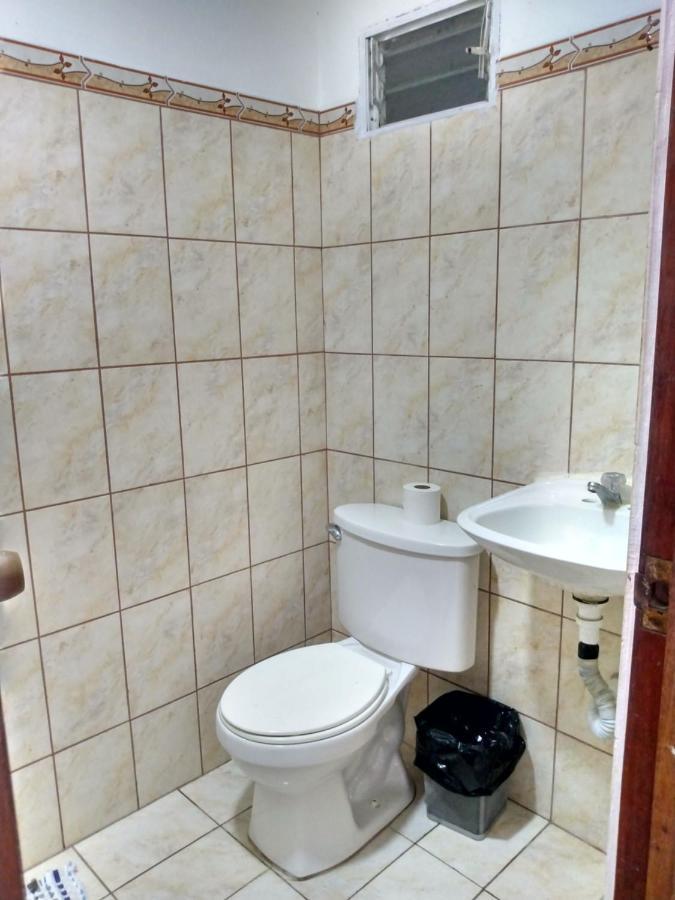 Buena Nota Hostel Jacó Екстериор снимка