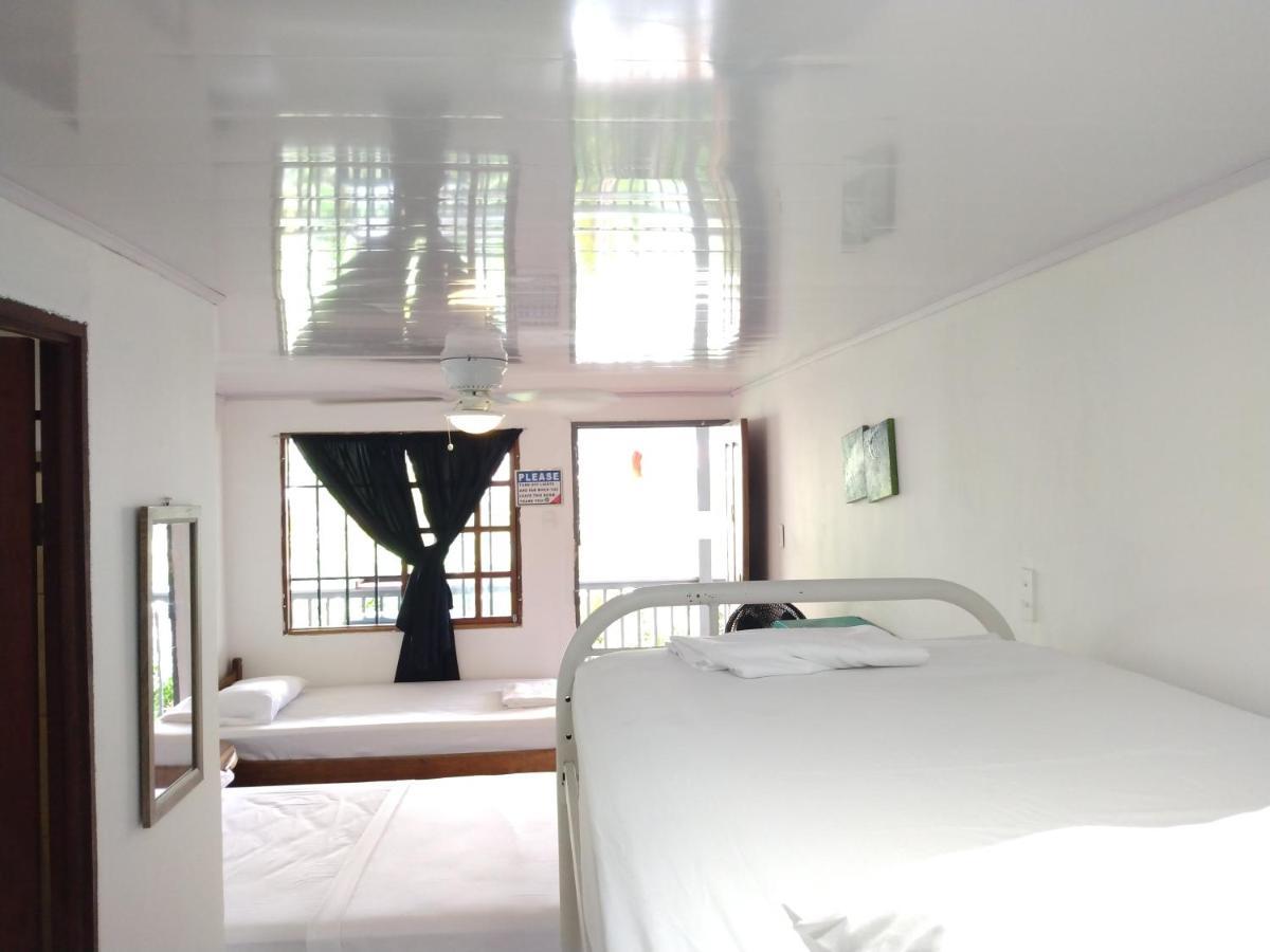 Buena Nota Hostel Jacó Екстериор снимка