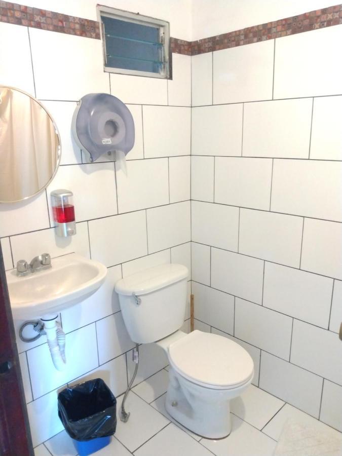Buena Nota Hostel Jacó Екстериор снимка